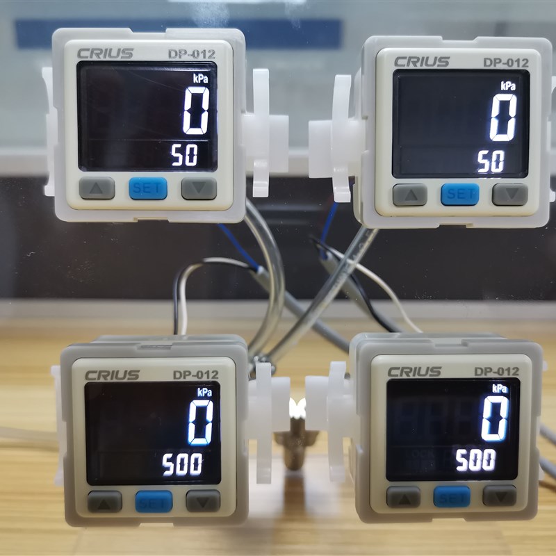 热销CRIUS压力开关机械手压力开关真空压力表负压表真空压力表压