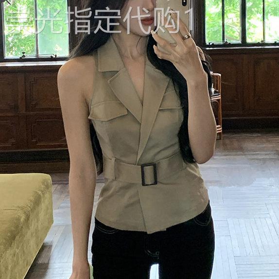 高级卡其色挂脖马甲背心女夏腰带设计感气质御姐辣妹翻领无袖上衣