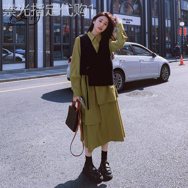 绿色法式连衣裙套装女春秋款2026新款高级不规则衬衫裙马甲两件套