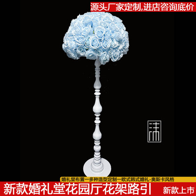 婚礼堂酒店宴会厅架花球路引法式花园厅婚礼T台两侧路引迎宾区
