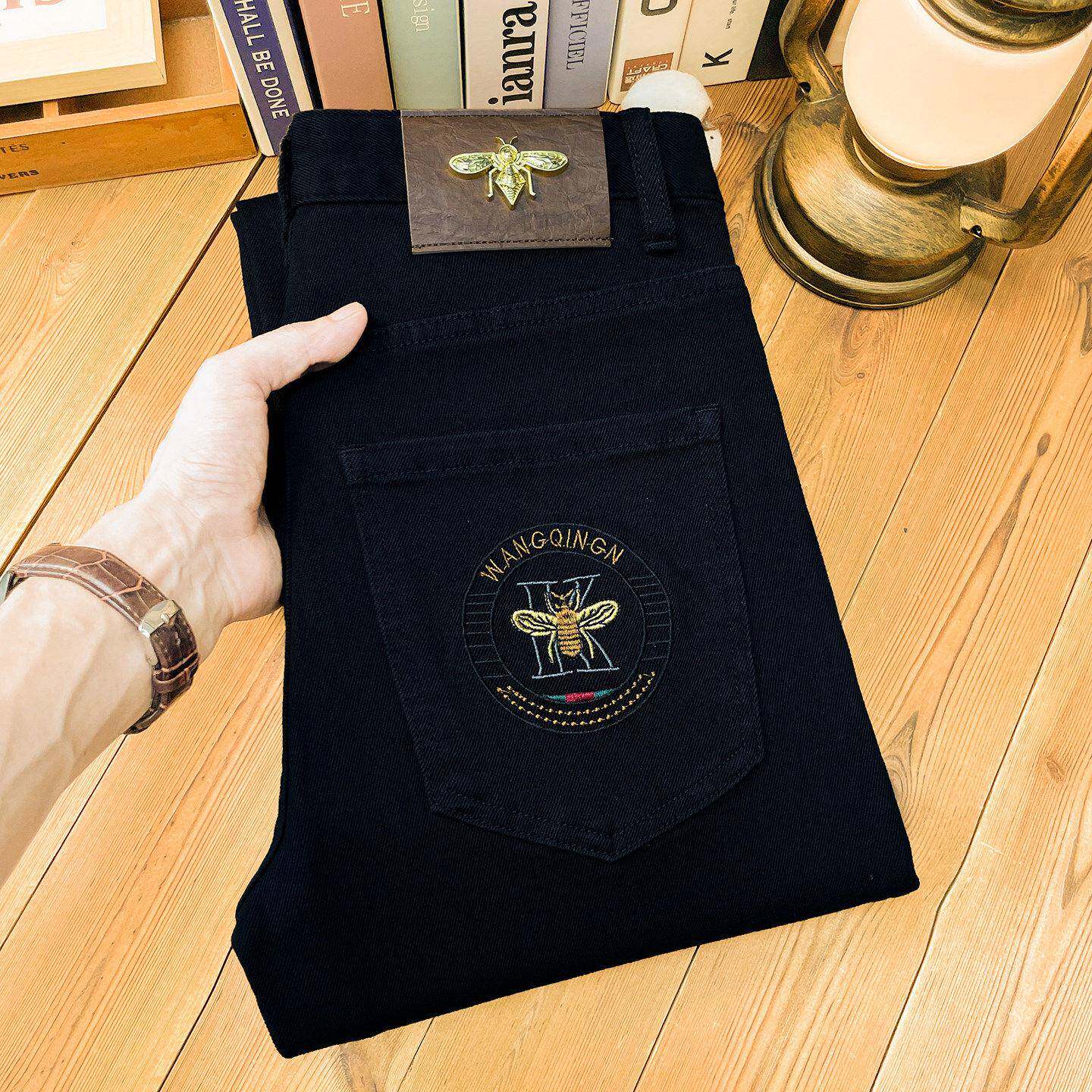 夏季新款时尚潮牌刺绣黑色牛仔裤小蜜蜂男士修身小脚弹力休闲长裤