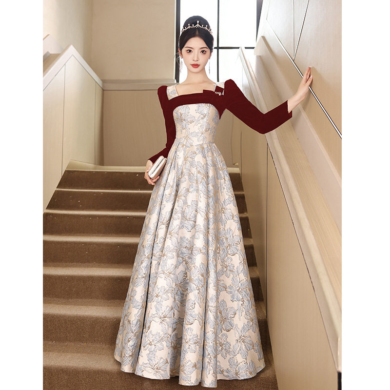 冬季长袖敬酒服2026新款新娘红色订婚礼服女结婚出阁宴法式晚礼服