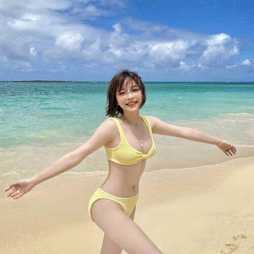 Split swimsuit for women, slimming beach swimsuit
