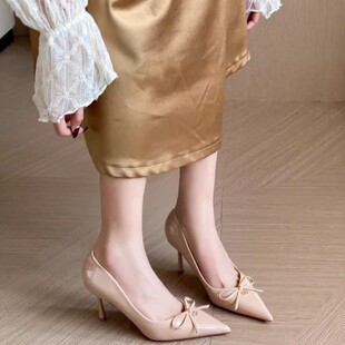 新款 女2026年春季 韩版 时尚 气质鞋 漆皮细跟单鞋 子轻奢蝴蝶结高跟鞋