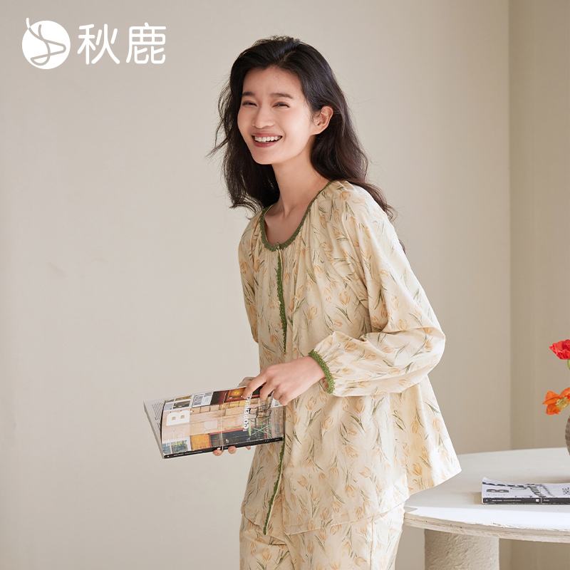 秋鹿超柔软纯棉印花圆领睡衣女