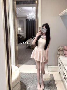 LXYG 辣妹交叉挂脖粉色针织连衣裙女收腰显瘦小个子a字蓬蓬裙短款