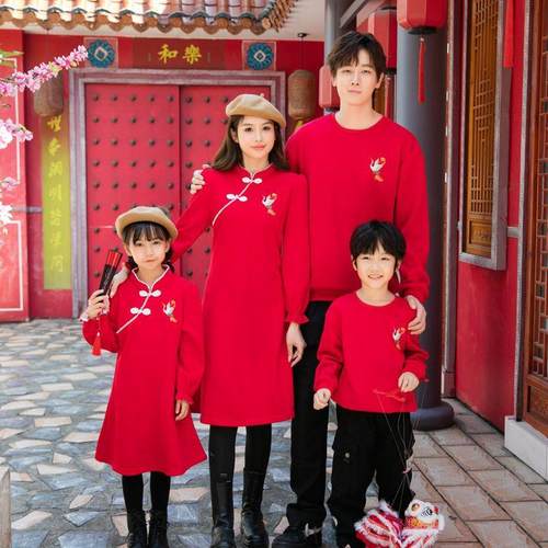 炸街母子母女装高端一家三四口