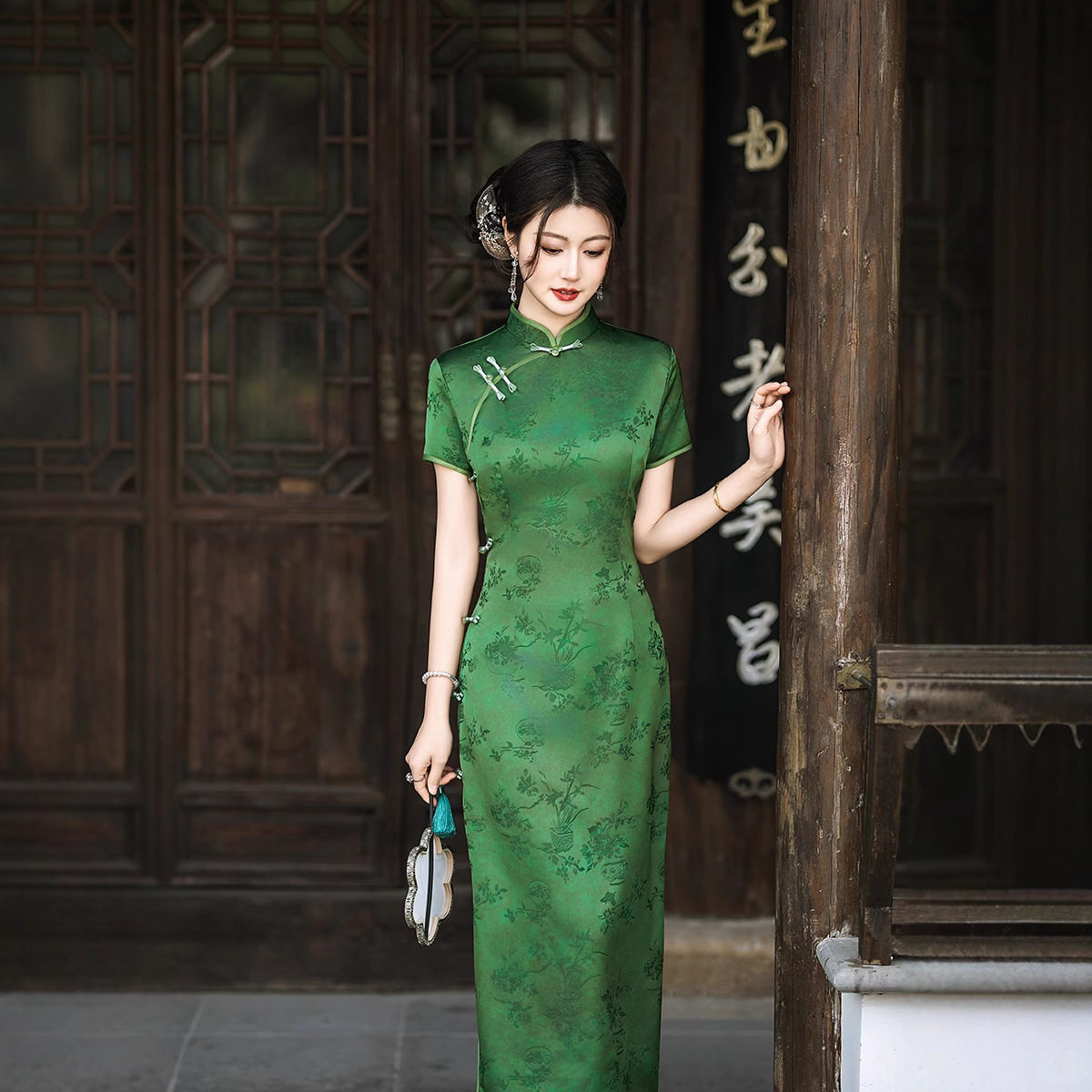 长款旗袍2026春夏新款时尚修身年轻款日常可穿国风新中式复古礼服