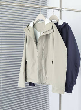 other/其他冲锋衣外套防风防水连帽登山服多口袋潮流工装夹克男