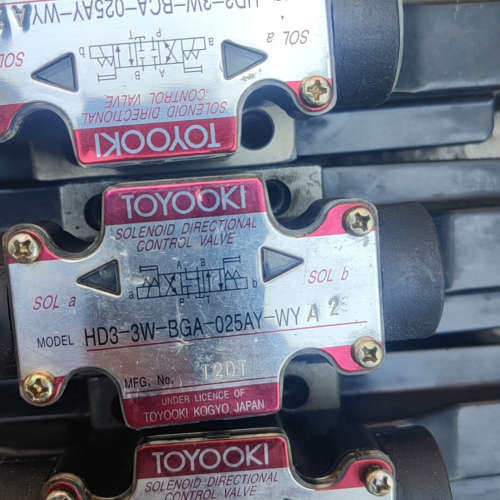 日本丰兴TOYOOKl电磁阀/液压阀HD3一2S一BcA一0