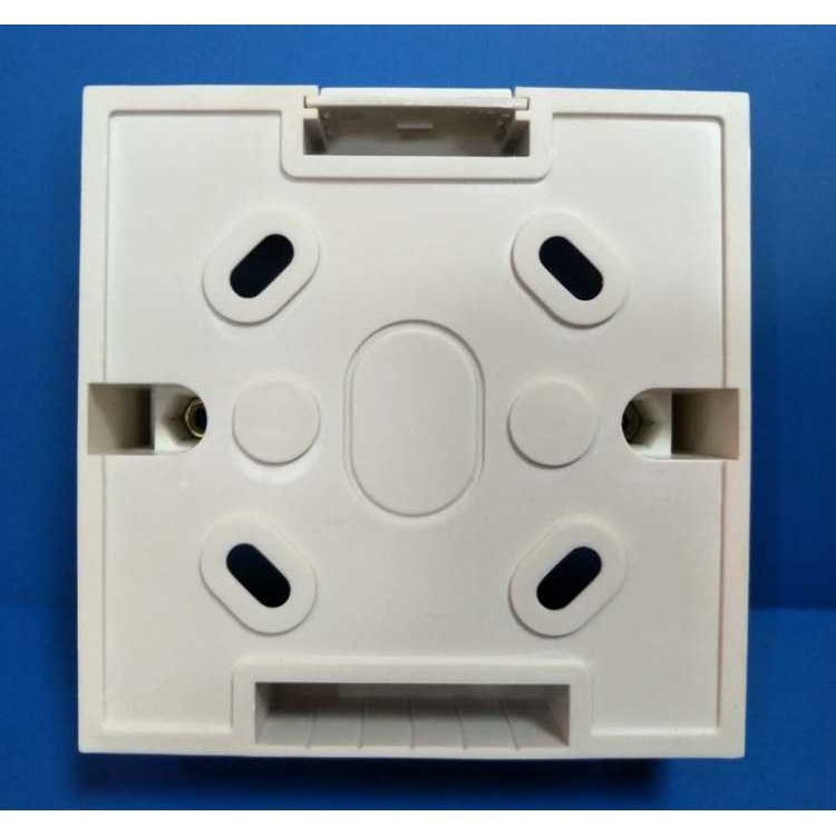 新款直销86型明装底盒 PVC加厚防火线槽适用底盒 86mm*86mm*34mm8