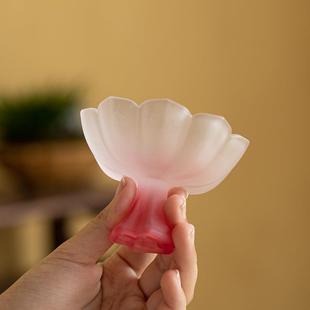 新款直销粉色莲花品茗杯女士主人茶杯高足品茗杯花瓣闻香杯米酒烧