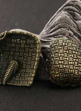 新款直销古玩老铜器杂项收藏铸造仿古老黄铜迷你簸箕小挂件老物件