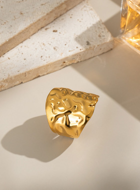 几何褶皱光面轻奢戒指