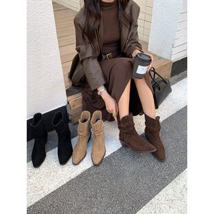 2025秋季新款韩版百搭粗跟尖头短靴绒面复古褶皱西部牛仔靴女靴子