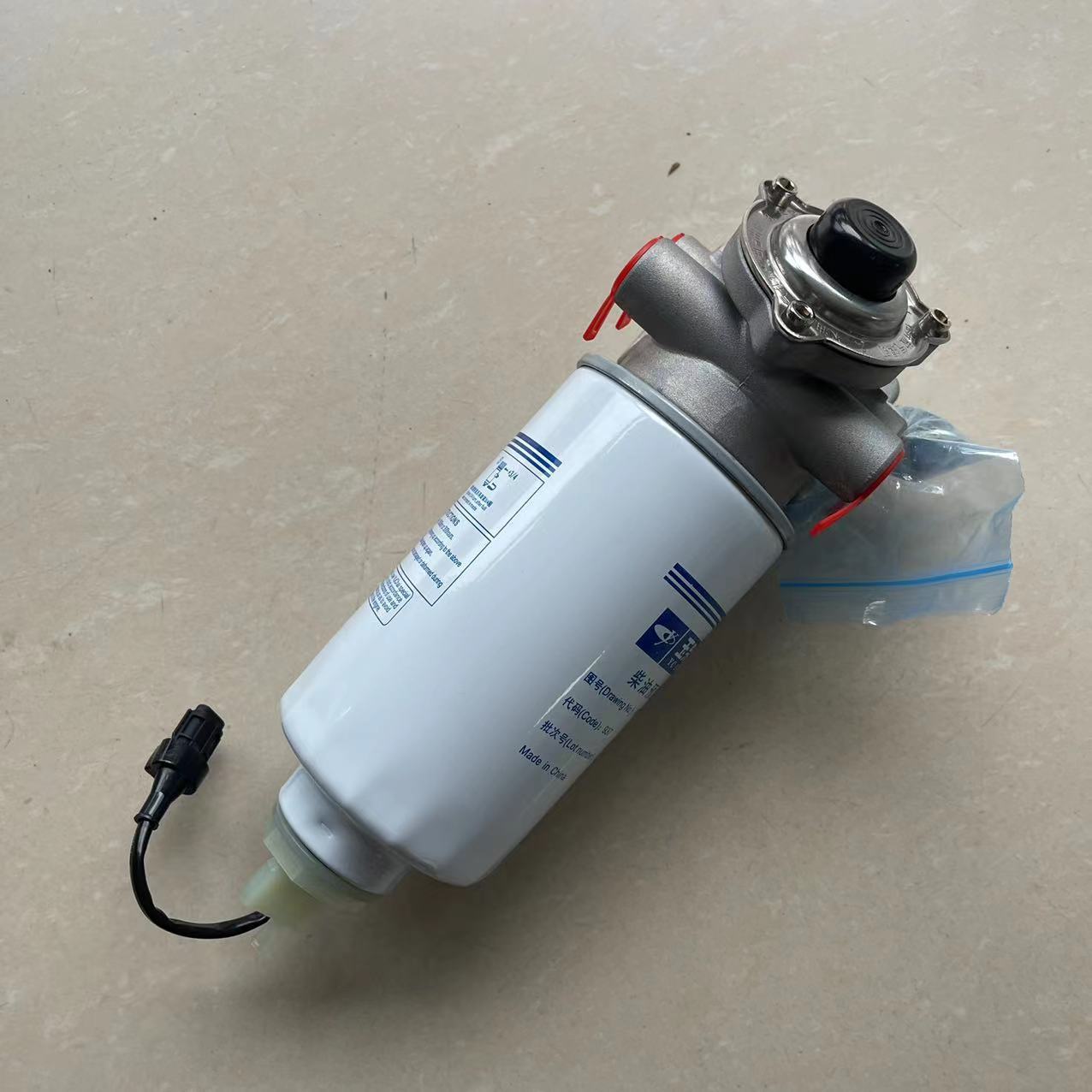 玉柴原装柴油滤清器带手油泵