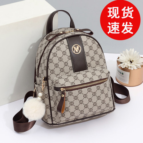 旅行超火女士轻便高级感新款背包