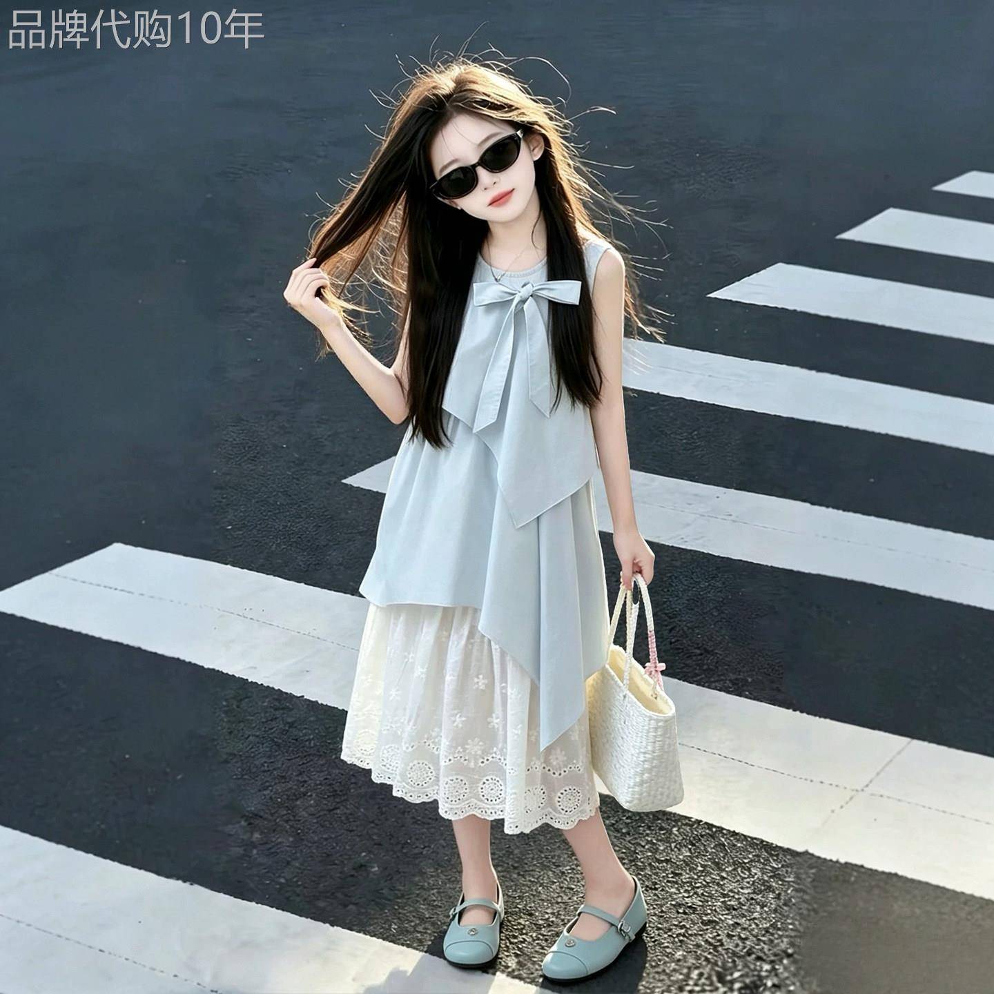 法国Uamtor女童连衣裙2026夏季流行巨好看法式蓝色蝴蝶结背心裙潮