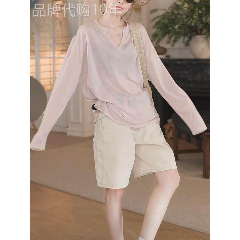 慵懒风格V领女性薄防晒衬衫2025夏季新宽松和通用的修身看起来纯
