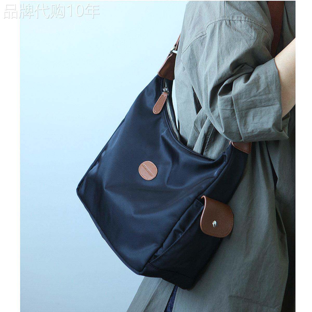 法国ZAMP品牌女士新款尼龙布配牛皮单肩通勤大容量时尚百搭斜挎包