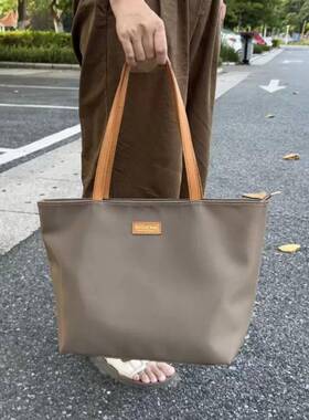 法国Mkbm防水牛津布手提袋大学生通勤袋手提袋大容量尼龙布肩袋