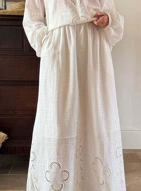 爱姐ELSISSI老钱风刺绣半身裙女春季新款高级感镂空绣花纯色长裙