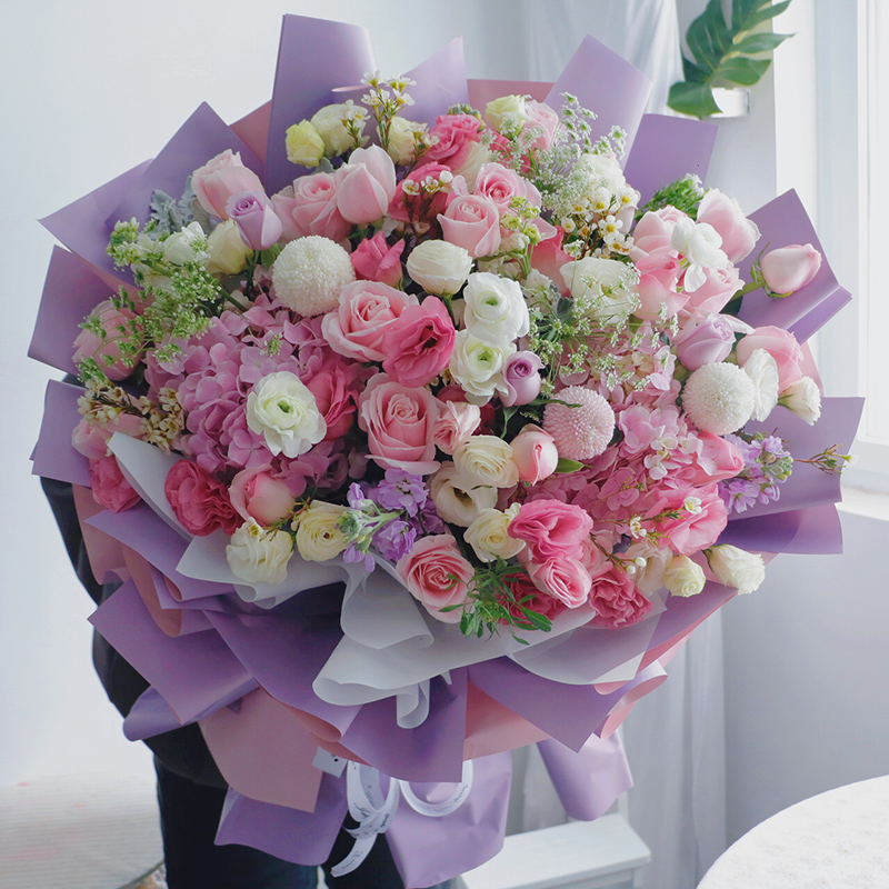 情人节深圳鲜花玫瑰混搭花束送闺蜜生日鲜花北京天津上海同城送花