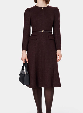 音影儿2025冬季新款宝家同款气质通勤光泽感羊毛针织收腰连衣裙