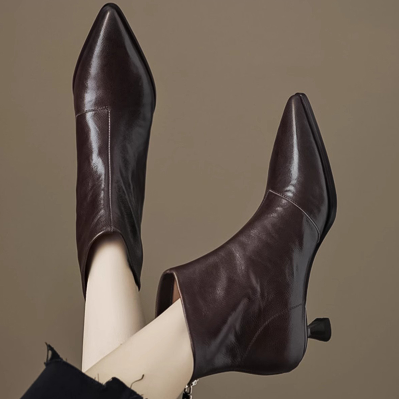 风小短靴女2025秋冬季法式尖头细跟瘦瘦靴猫跟显瘦高跟鞋1030u