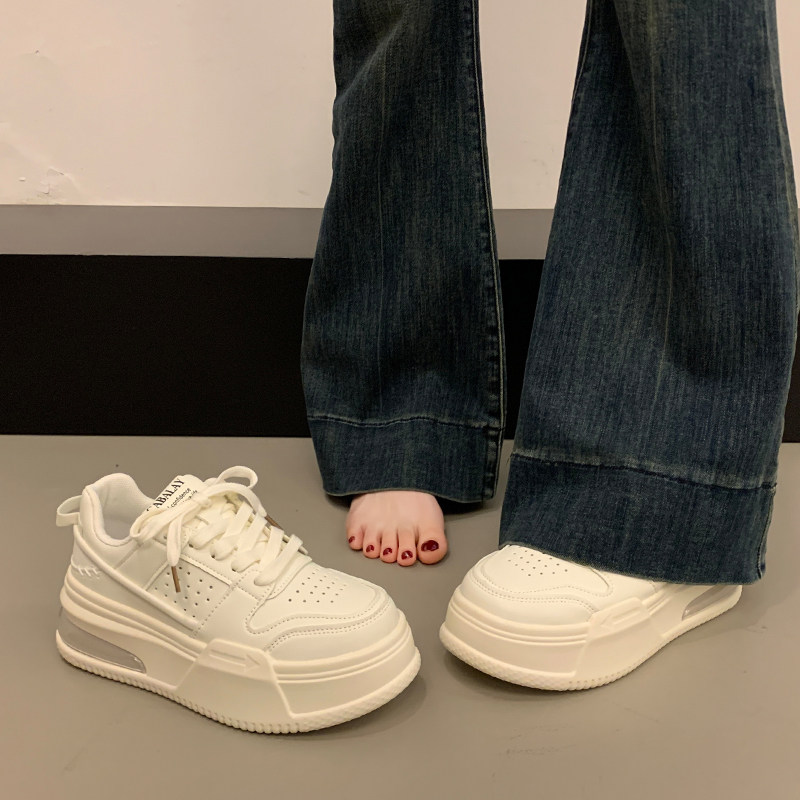 厚底松糕系带小白鞋女2025秋冬季新款加绒保暖休闲增高运动板鞋子