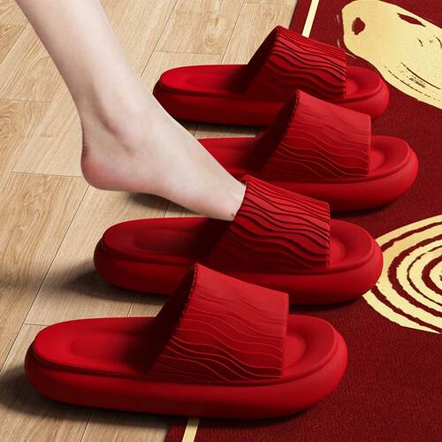 Soft Bottom Eva Cloud Slippers Women Red Thick Platform Pill