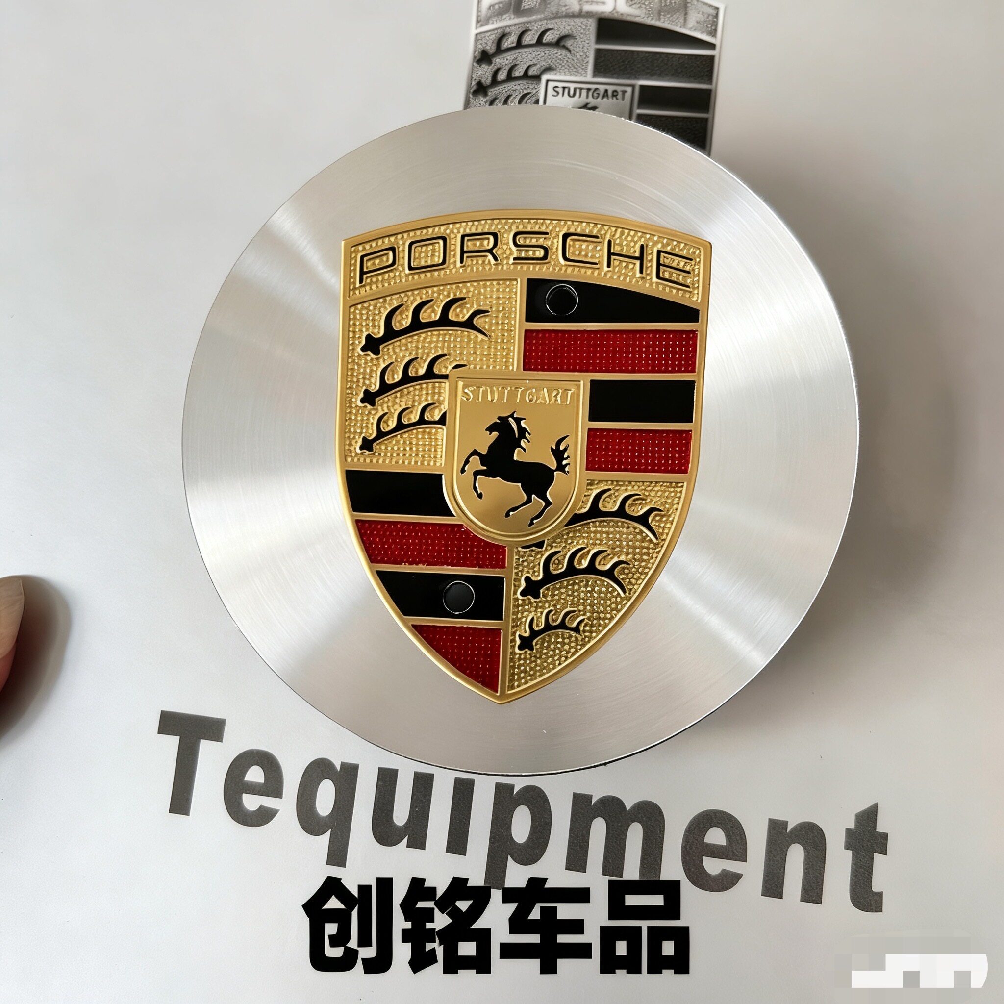 新款保时捷卡宴帕拉梅拉718taycan银色拉丝车轮胎中心轮毂盖彩标