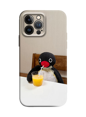 苹果iPhone17企鹅喝果汁