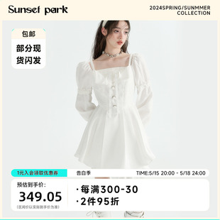 白色方领泡泡袖 长袖 落跑新娘 SunsetPark日落公园 连衣裙茶歇裙