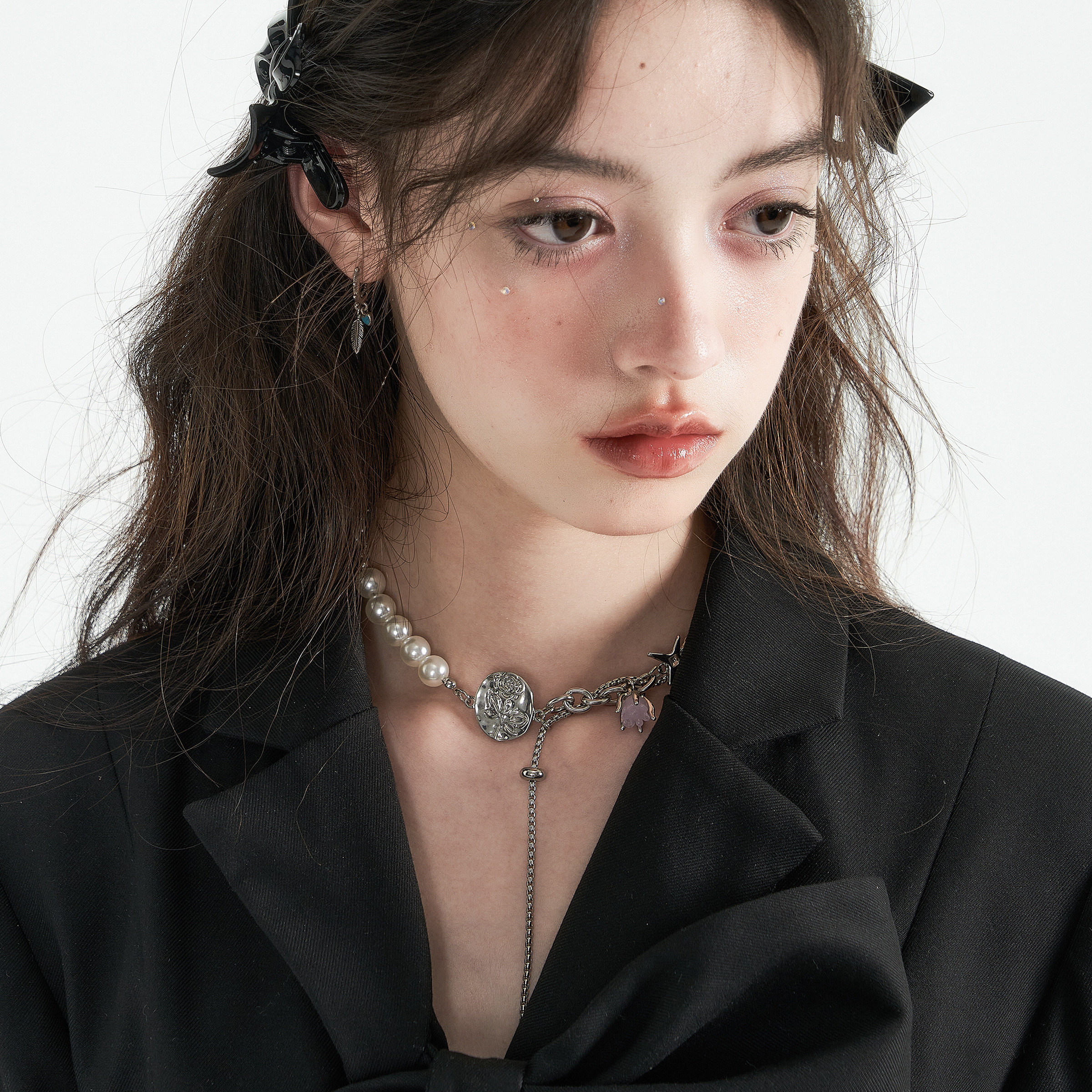 SUNSETPARK 선셋파크 MOONLIGHT PINK ROSE 오리지널 진주 장미 조합 디자인 목걸이