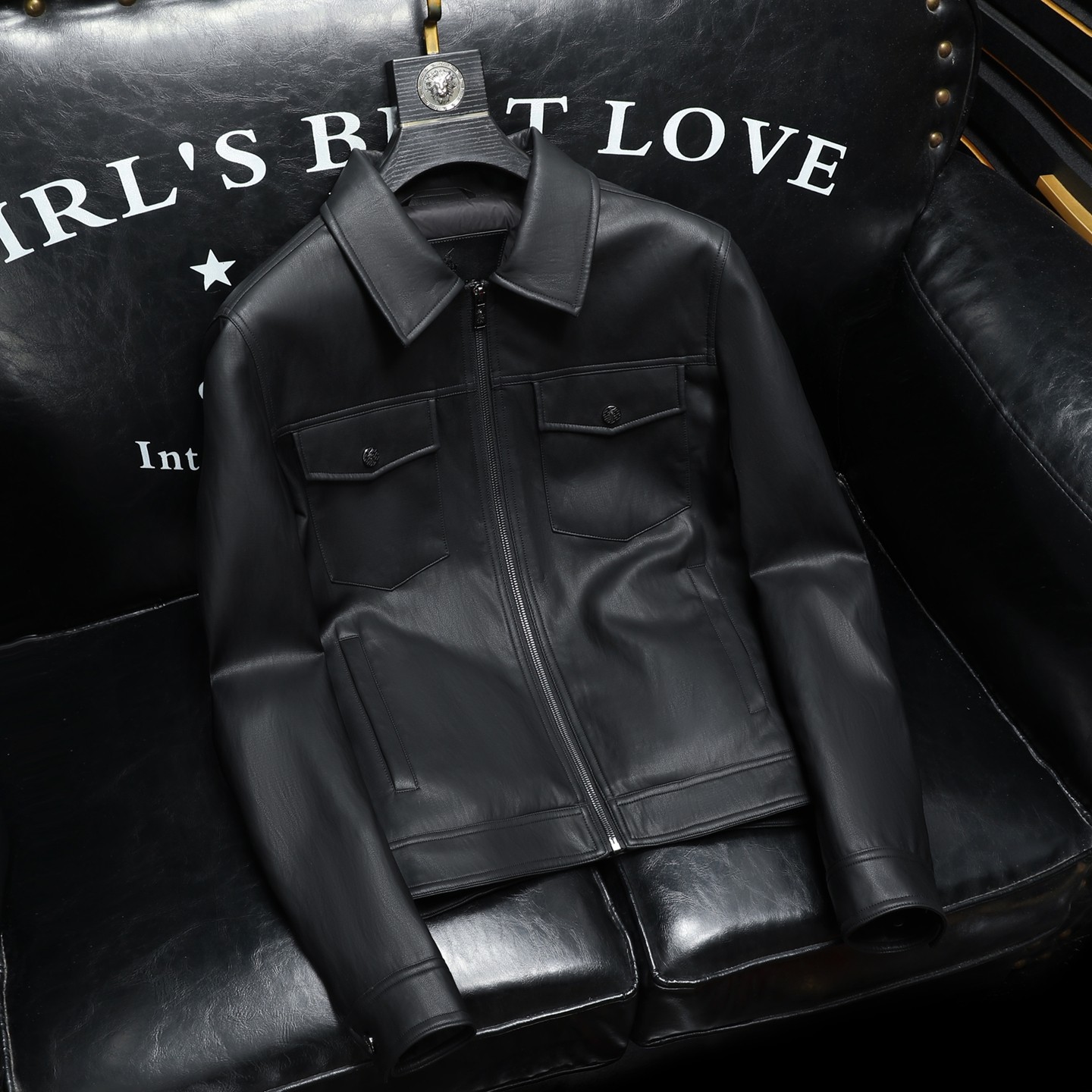 货号88861 P360 男士羽绒服90绒 钱塘大厦6019沙发图图片