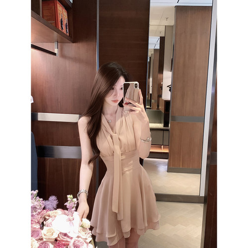 JustQin【心动缪斯】2025新款夏装领口系带短裙气质收腰连衣裙女