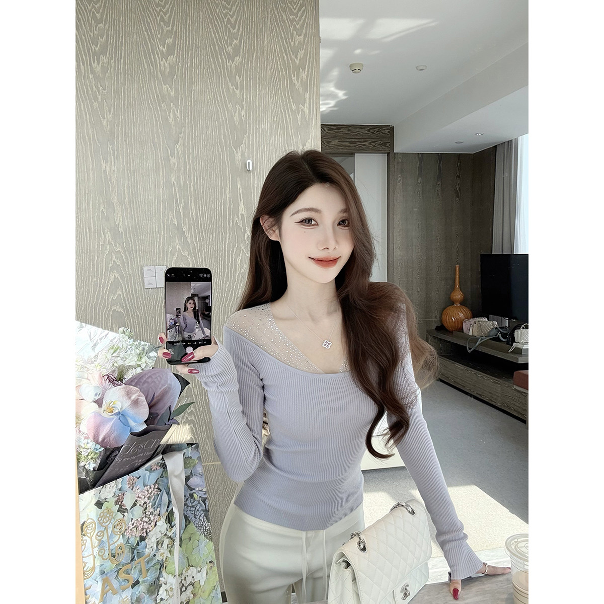 JustQin【流光秘境】2025新款性感网纱拼接镶钻针织打底衫女图片