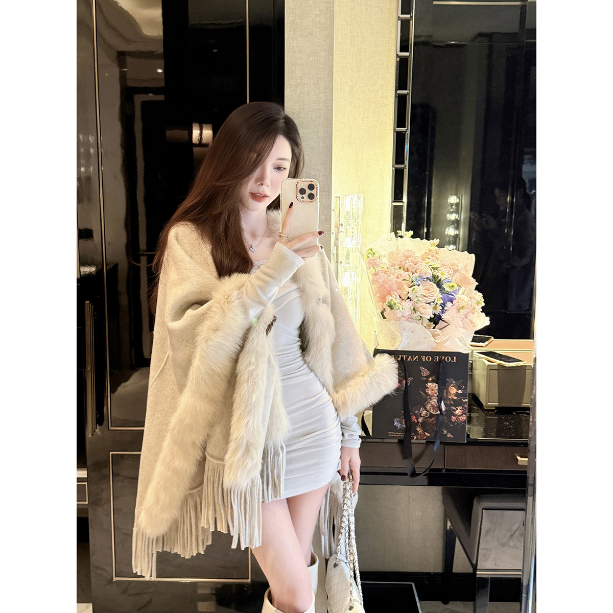 JustQin【慵懒新贵】2025新款冬装羊毛拼接狐狸毛呢披肩女外套,女装/女士精品,毛呢外套,淘宝优惠券,粉丝福利购,淘宝优惠卷