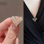 新款 爱心胸针女别针领口设计感胸花防走光扣高档迷你开衫 扣针配饰
