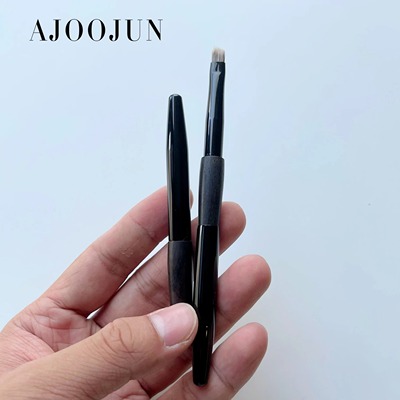 造型师ajoojun中国迷你便携眉刷
