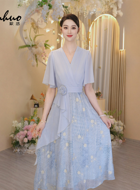 连衣裙2025新款今年流行爆款蓝色立体花朵飘带裙子女夏OHDRI05141