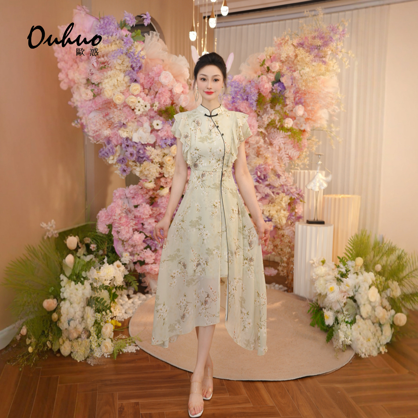 2025夏季绿色盘扣收腰裙子