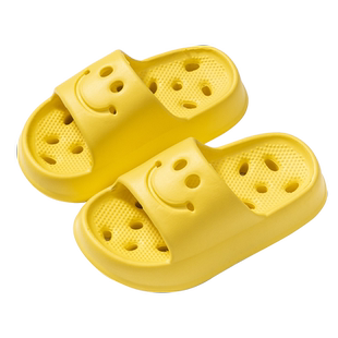 儿童洗澡浴室拖鞋夏季男女童防滑镂空漏水轻便室内家用软底凉拖鞋