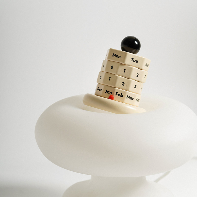 莫语 创意台历摆件 礼物设计师款木制北欧风装饰品个性万年历日历