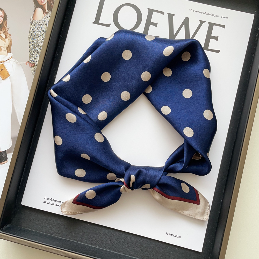 时尚百搭波点真丝小方巾