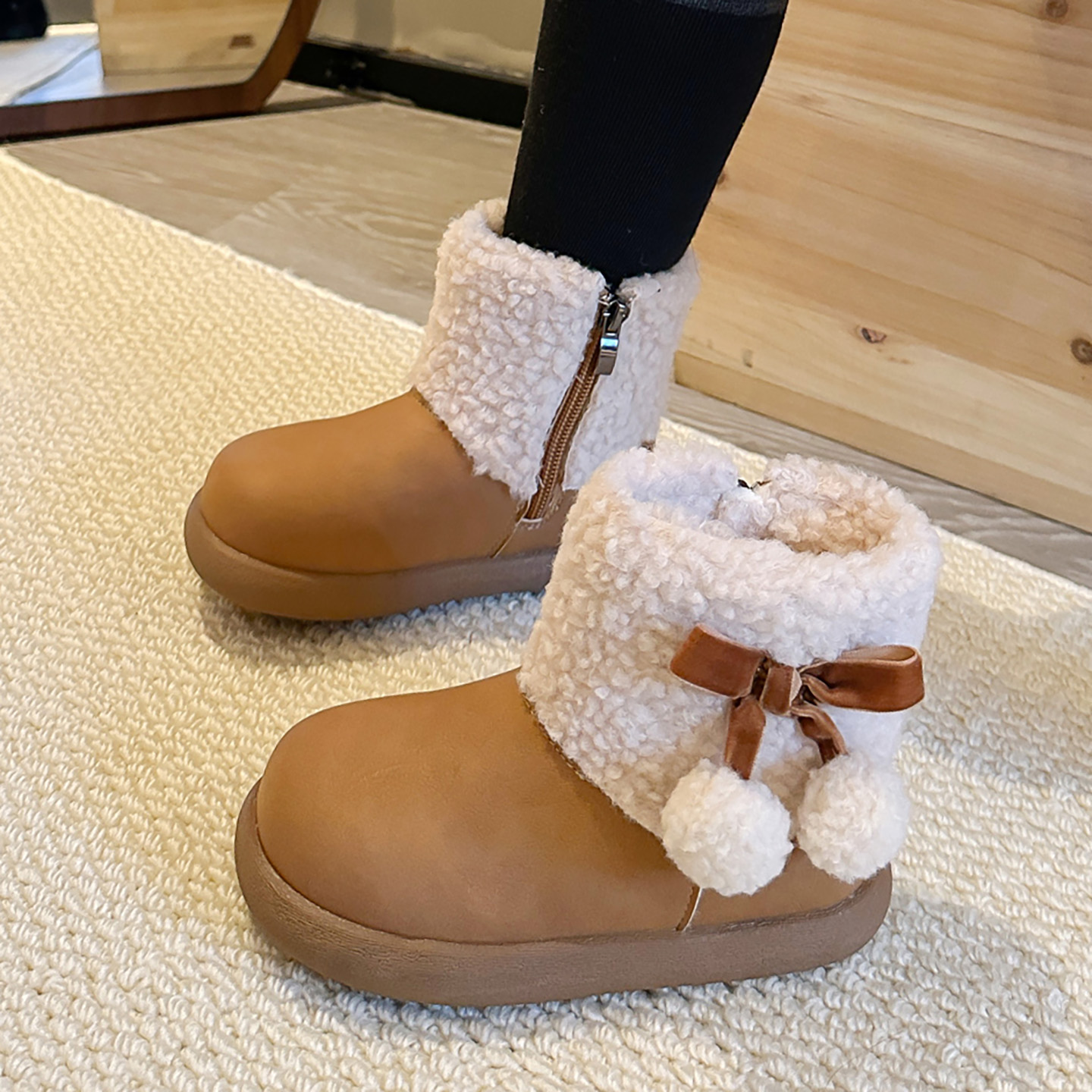 女童冬棕咖毛绒蝴蝶结毛球雪地靴