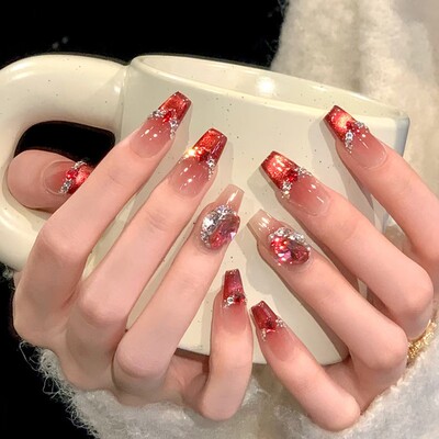 2026新款超火高级感美甲手工穿戴甲中长短款甲片新年红色猫眼裸色