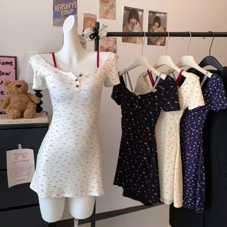 假两件碎花连衣裙子女收腰设计感