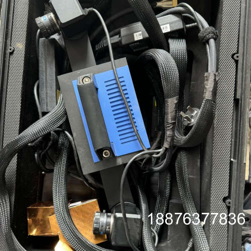 设备组成：图中可见一套机器视觉设备，包含工业相机、compu